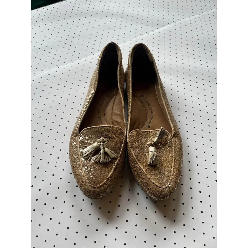 Sofft Gold Metallic Tassel Loafers Women's 10M‎ Boho Luxe Flats